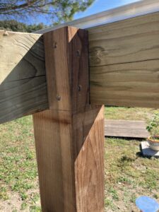 Jointure en bois d'une structure extérieure