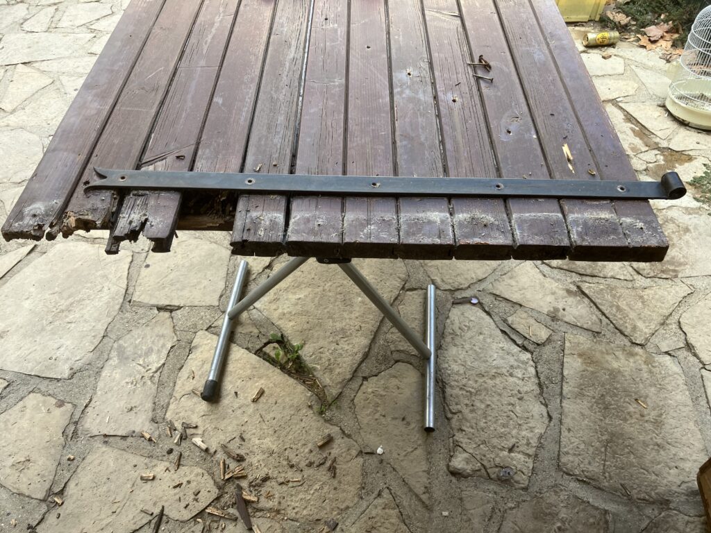 Volet abimé par les intemperies